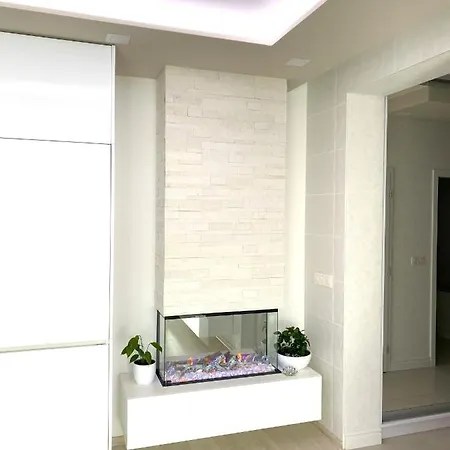 Eleganz - Exclusive Near The Center With Free Private Parking Apartment *