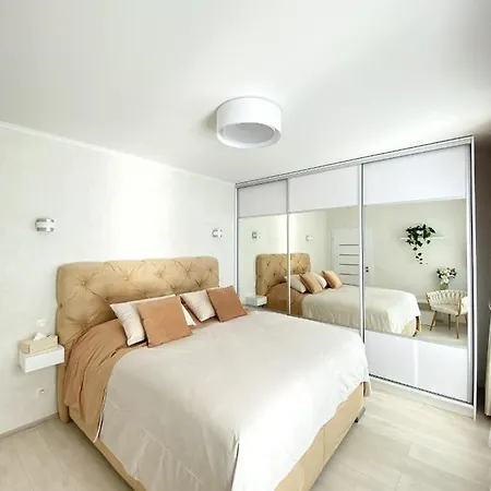 Eleganz - Near The Center With Free Parking *