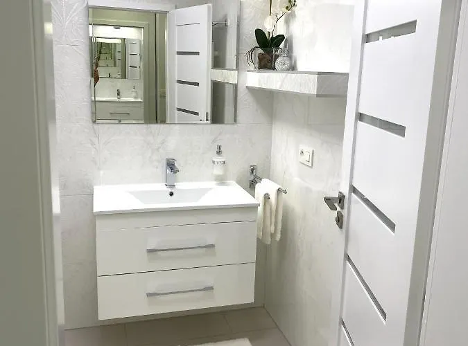 Apartament Eleganz - Exclusive Near The Center With Free Private Parking *